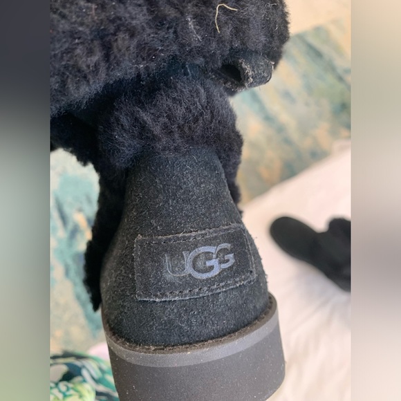 UGG Classic Black Mini Fluff Spill Seam Boot (9) S/N 1112500 🌴 - Picture 7 of 13